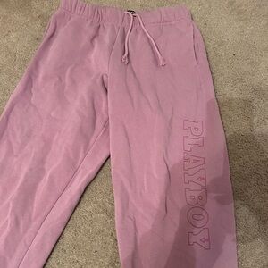 Pink playboy sweats ! #loungewear #sweatpants #playboy #pacsun #pink